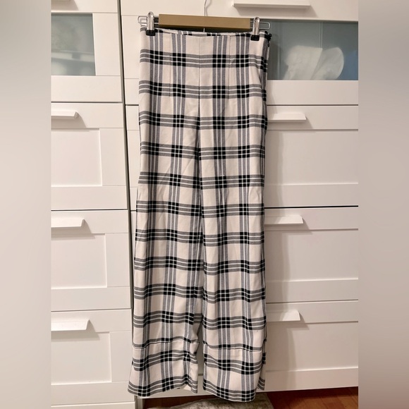 H&M Pants - H&M Wide Leg Plaid Pants